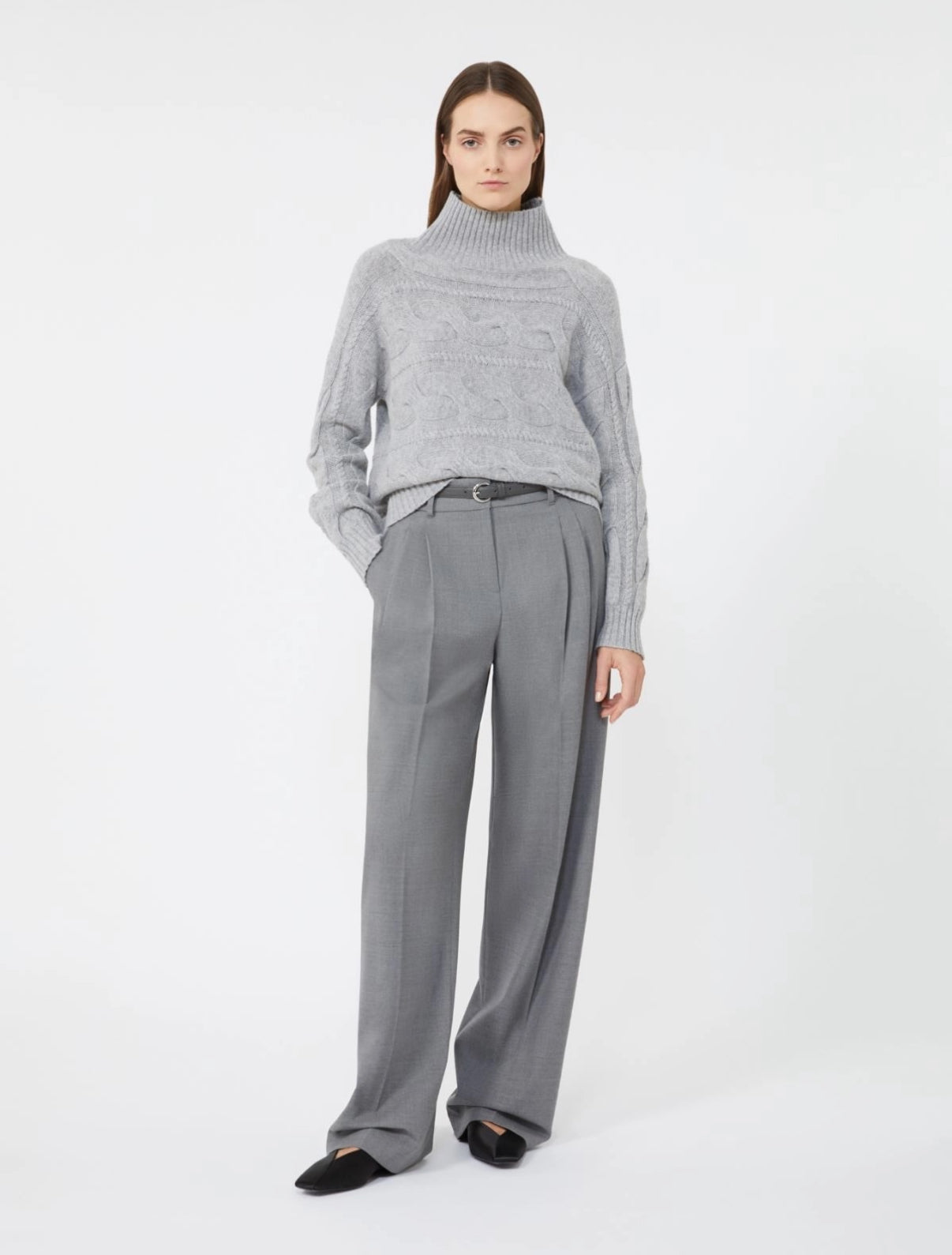 1320 MaxMara երկարաթև գործվածքից բլուզ