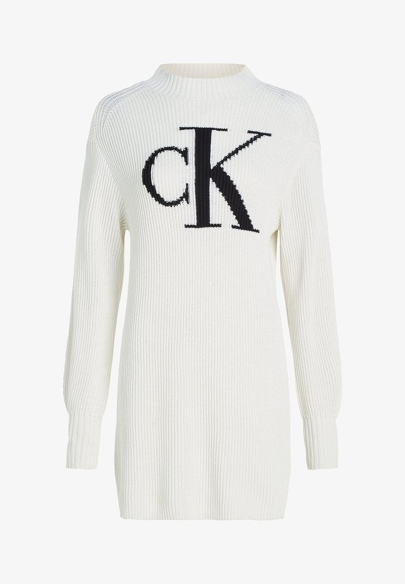 0647 Calvin Klein գործվածքից զգեստ