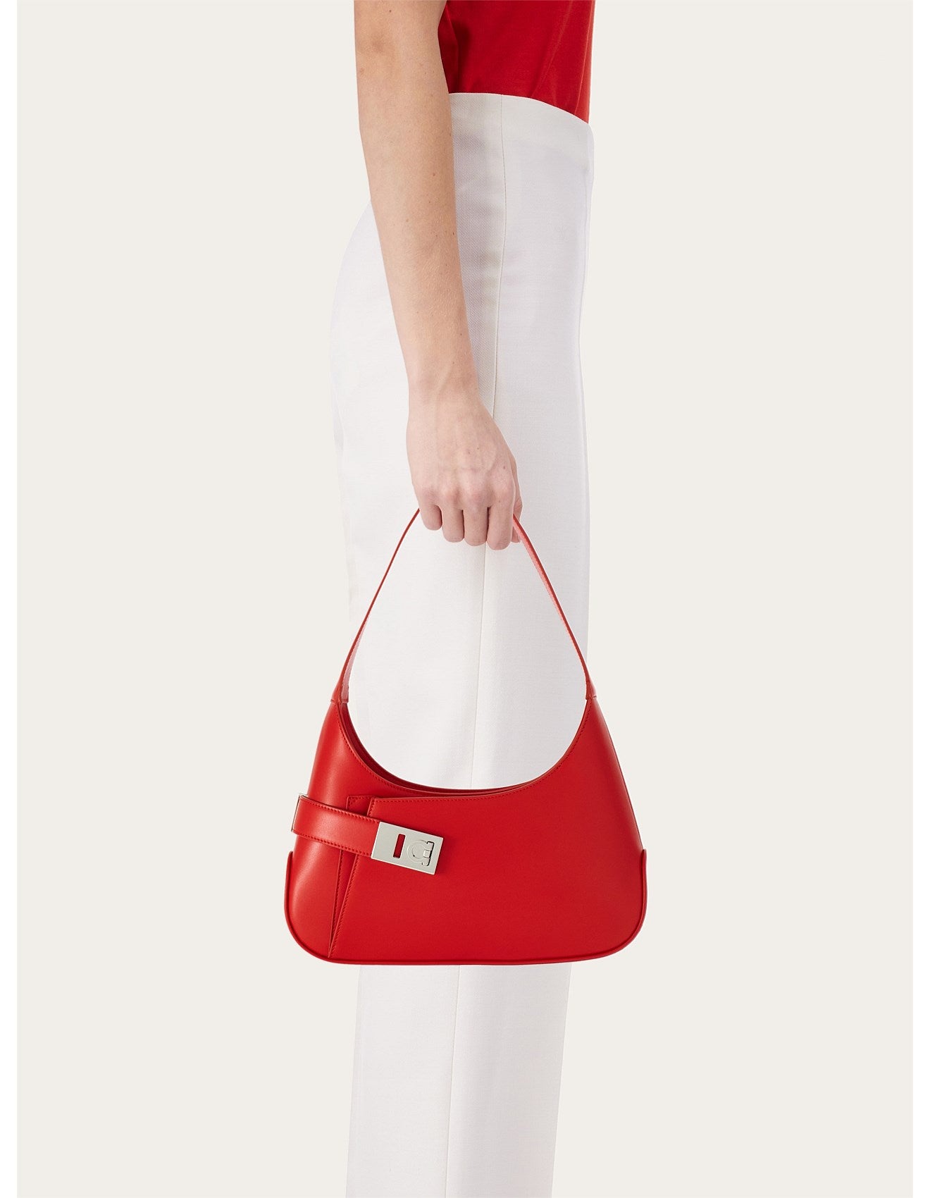 0540 Salvadore Ferragamo պայուսակ