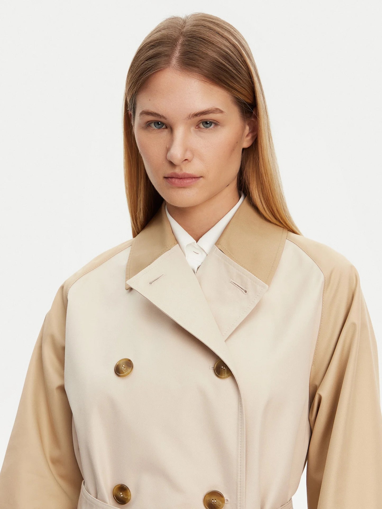 1204 MaxMara անձրևային վերարկու