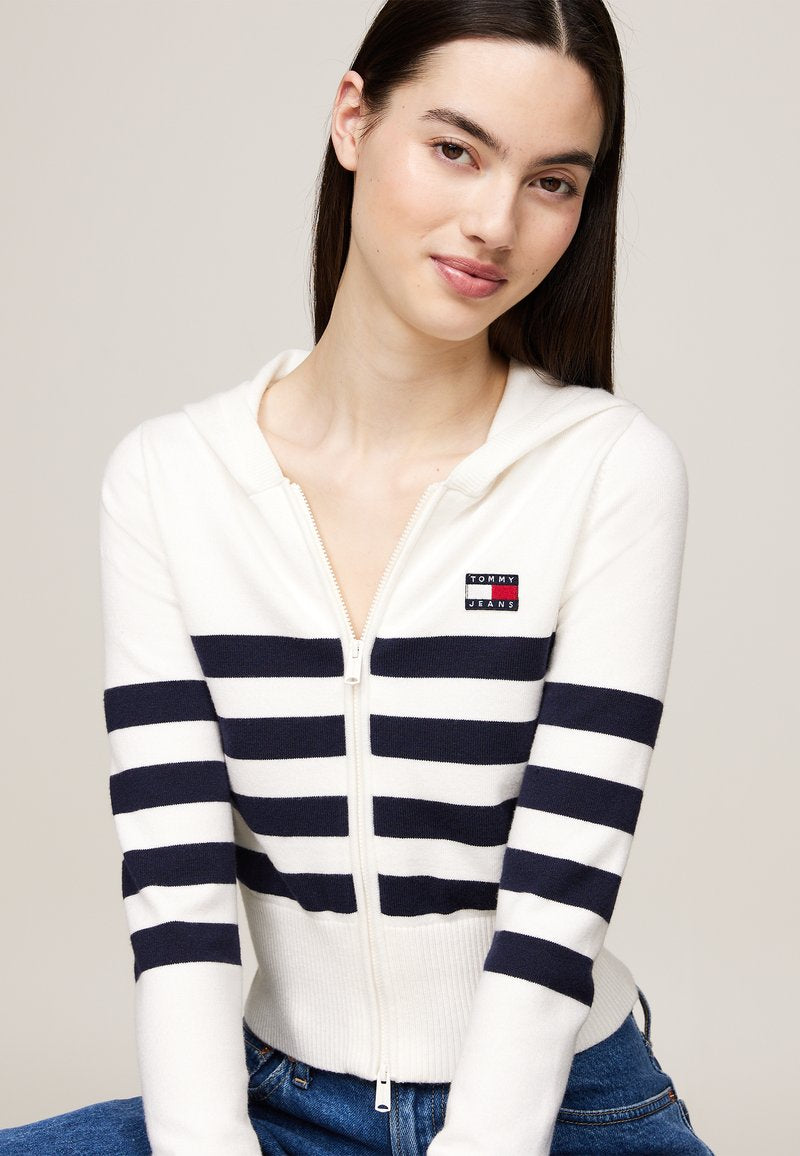 0215 Tommy Hilfiger ժակետ գլխարկով