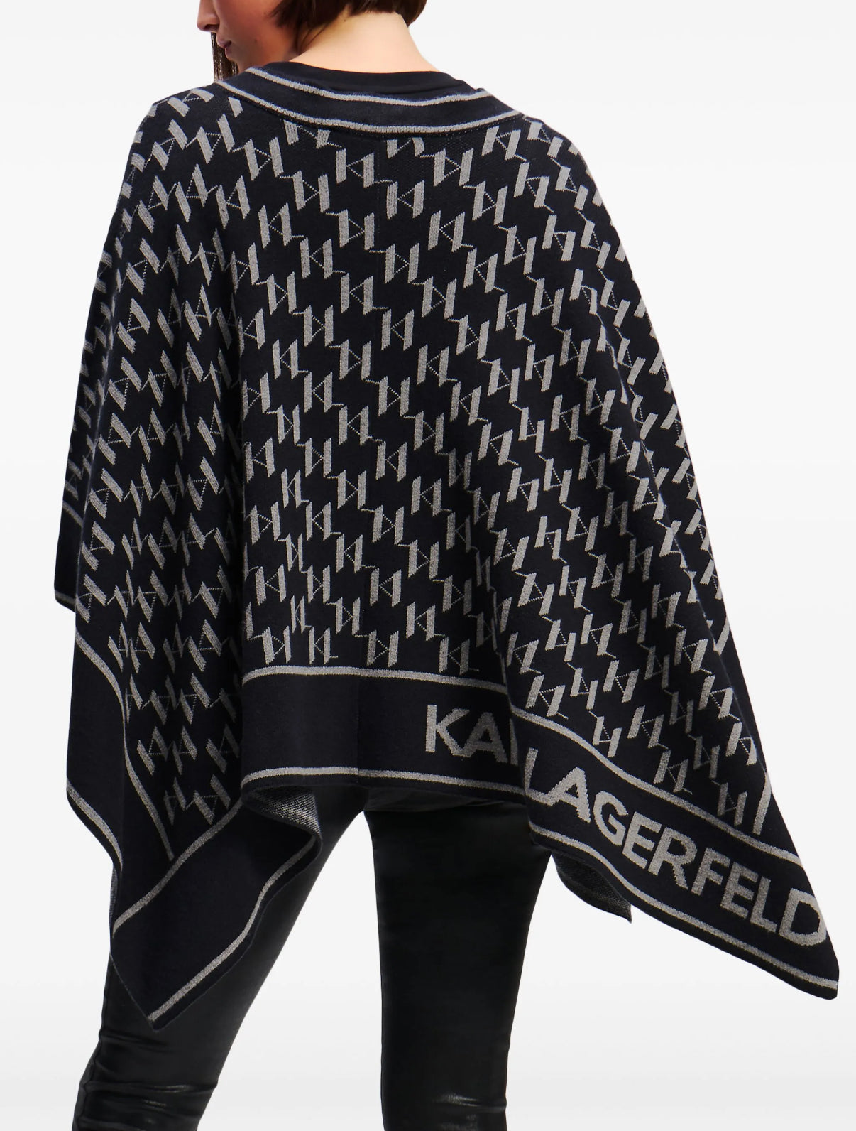 0532 Karl Lagerfeld թիկնոց