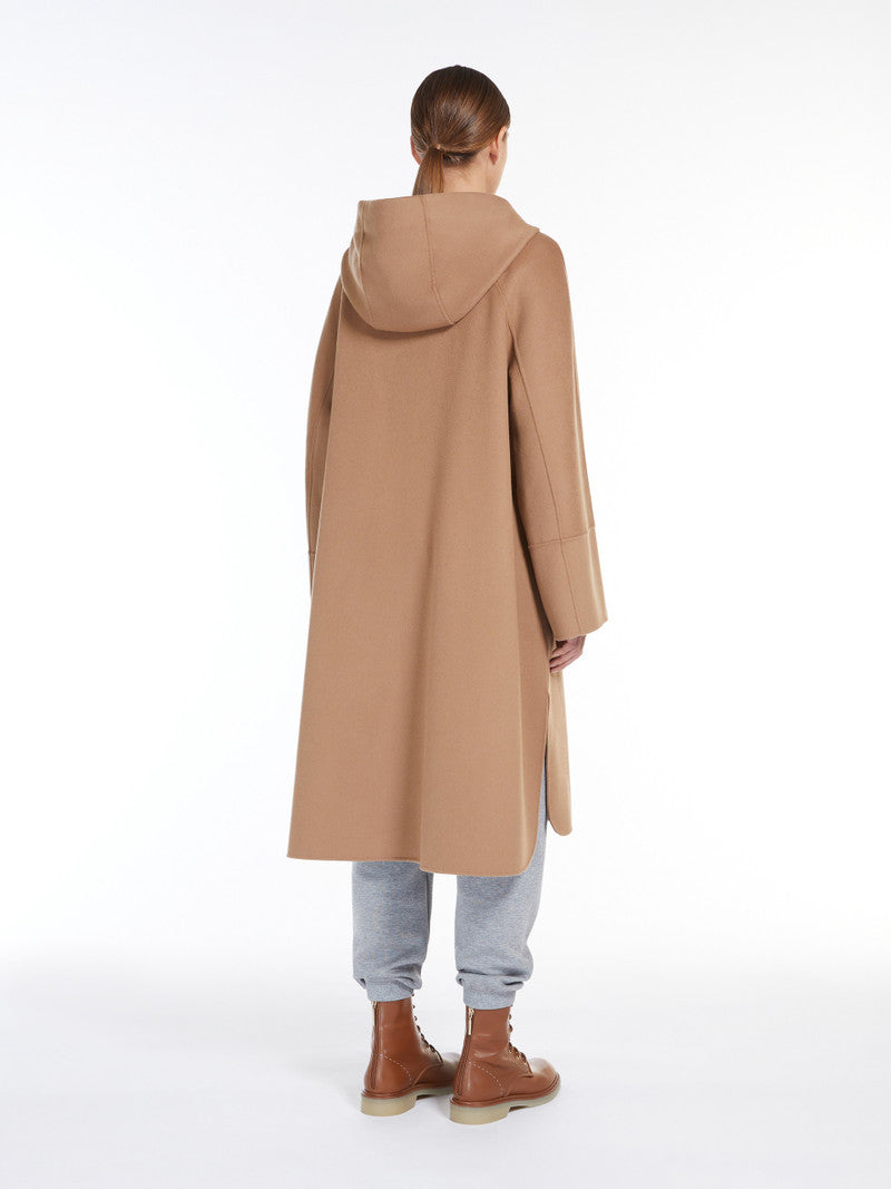 1154 MaxMara աշնանային վերարկու
