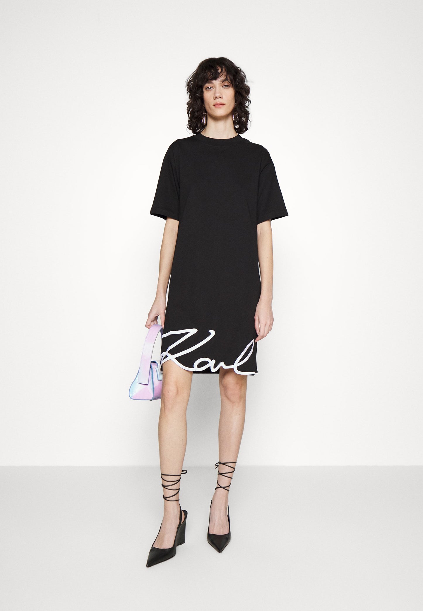 0750 Karl Lagerfeld կարճաթև զգեստ