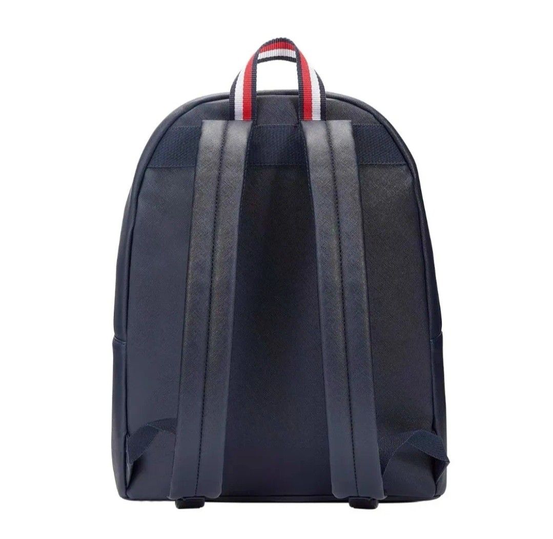 0010 Tommy Hilfiger ռուկզակ