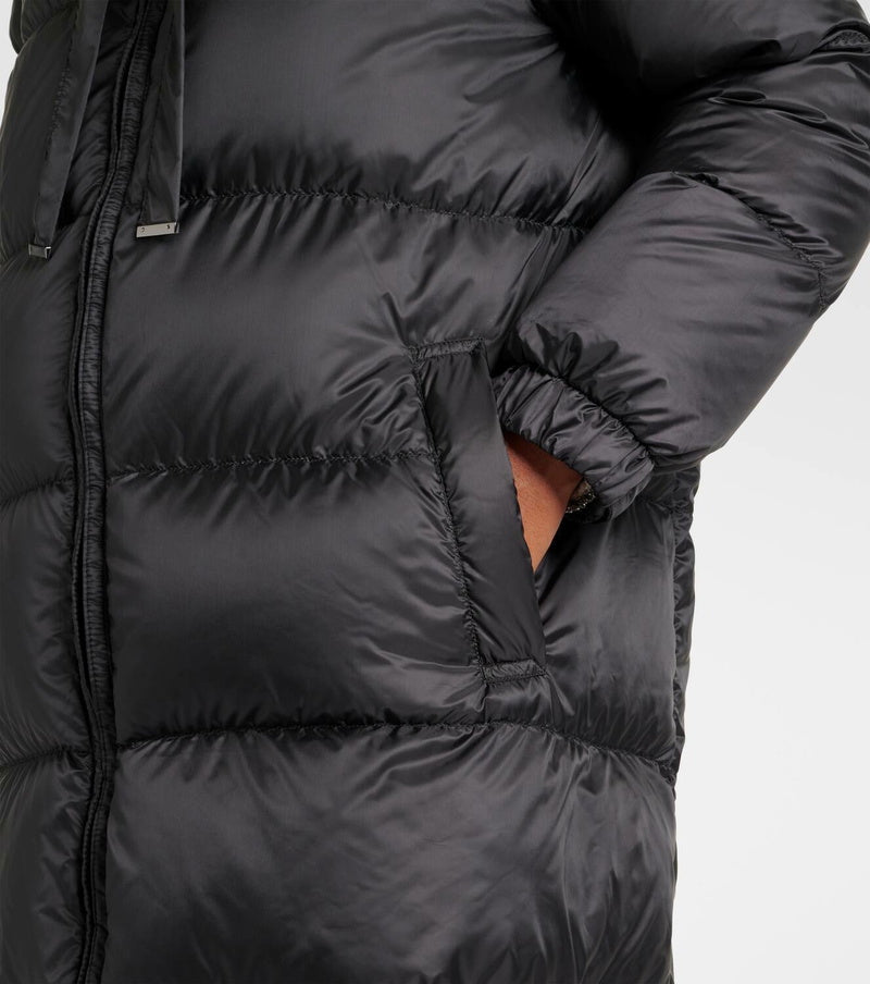 0600 MaxMara ձմեռային վերարկու