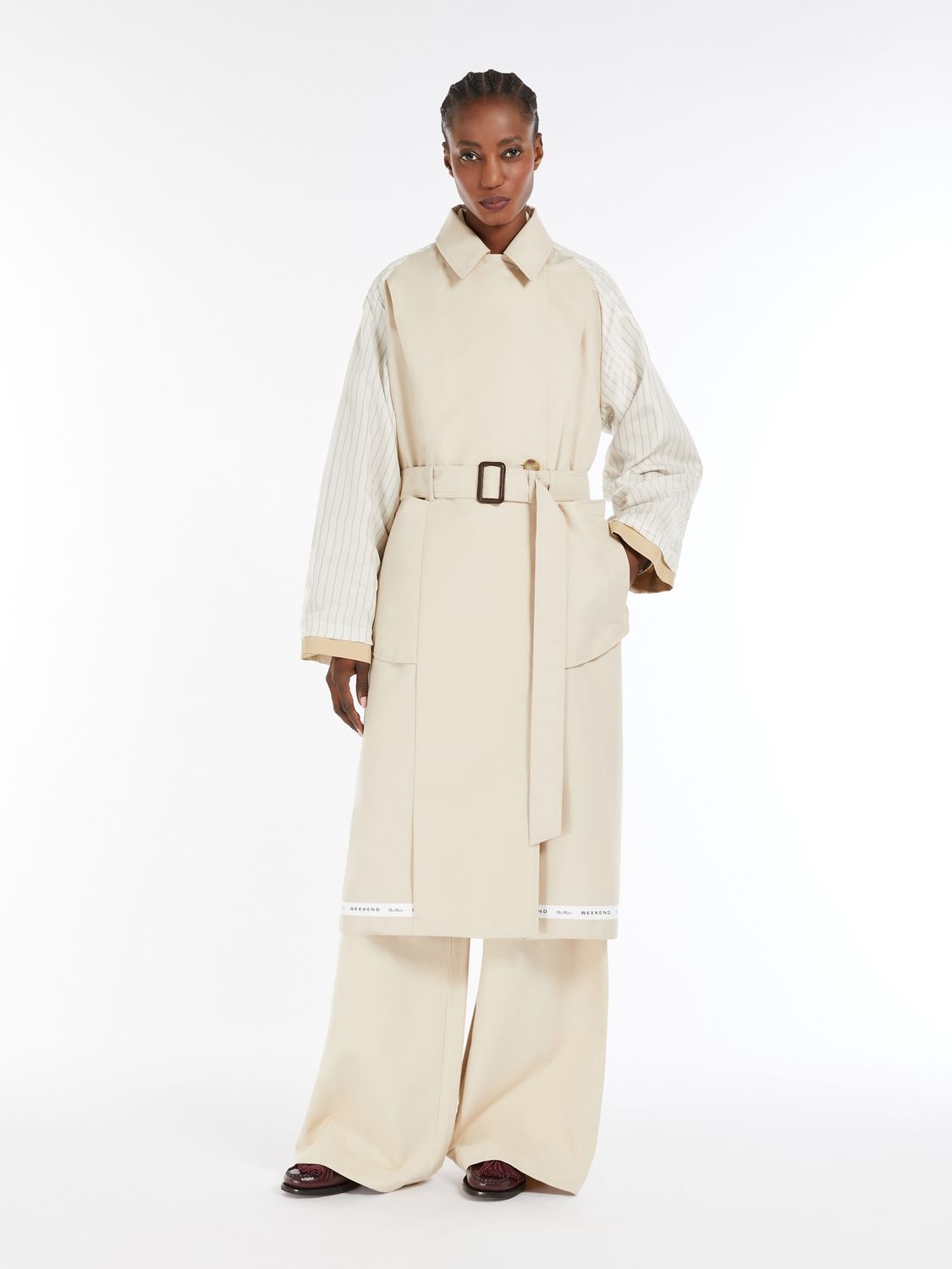 1204 MaxMara անձրևային վերարկու