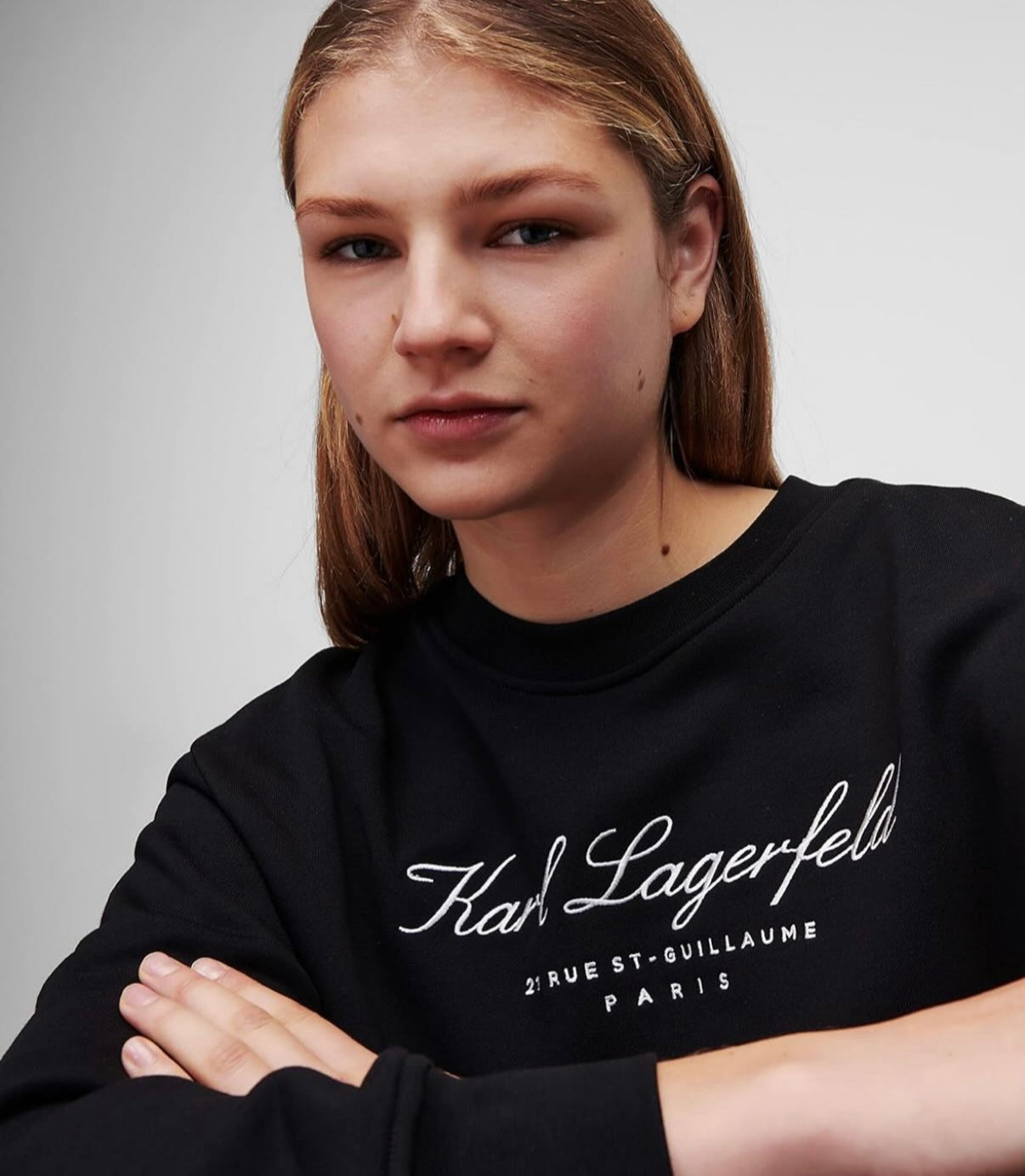0651 Karl Lagerfeld ապորտային հագուստ
