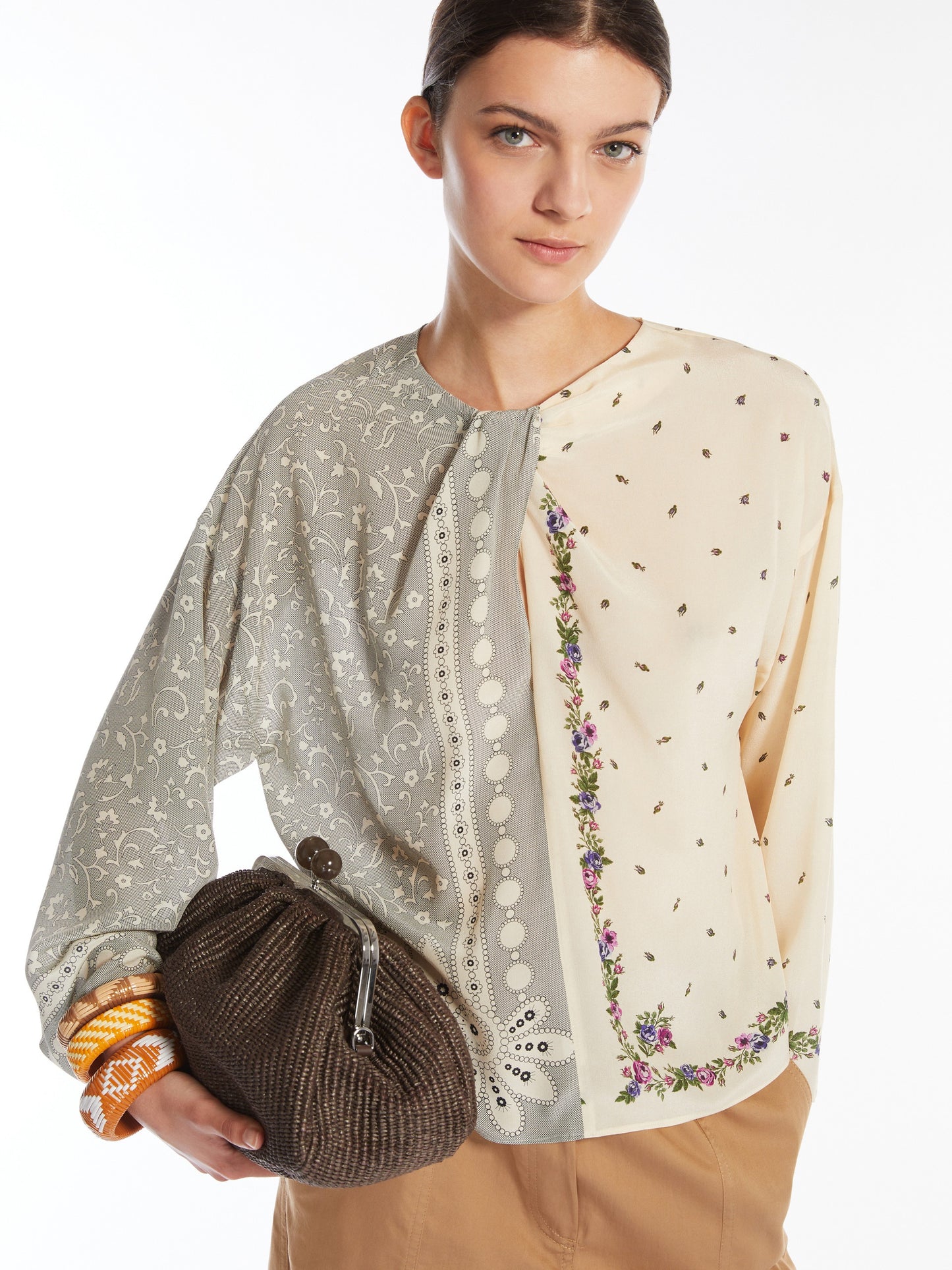 1004 MaxMara երկարաթև բլուզ