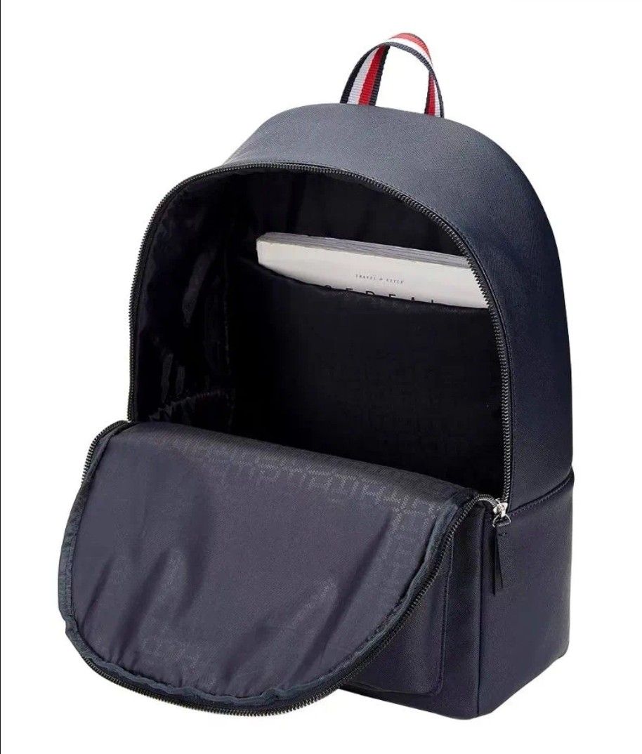 0010 Tommy Hilfiger ռուկզակ