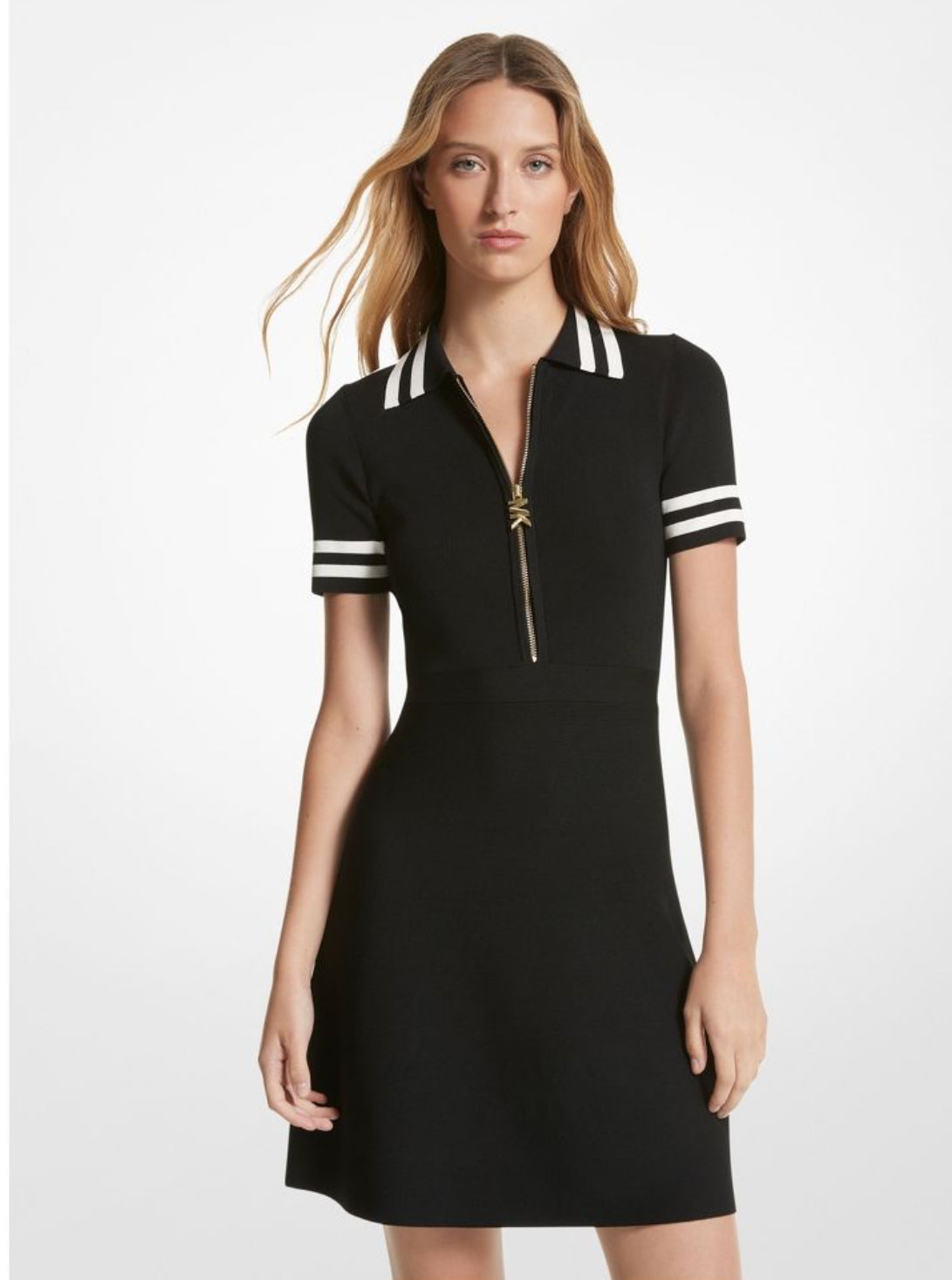 0679 Michael Kors կարճաթև զգեստ