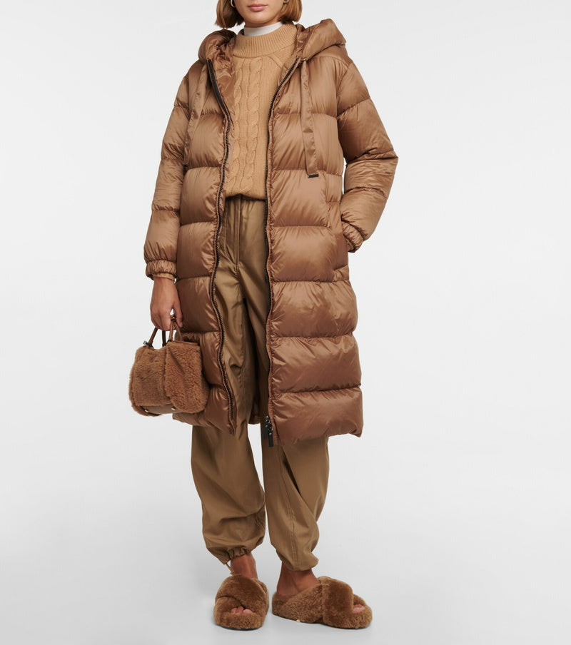 0600 MaxMara ձմեռային վերարկու
