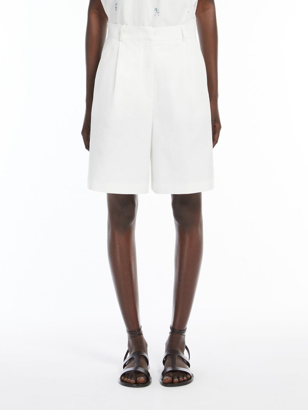 0967 MaxMara շորտ