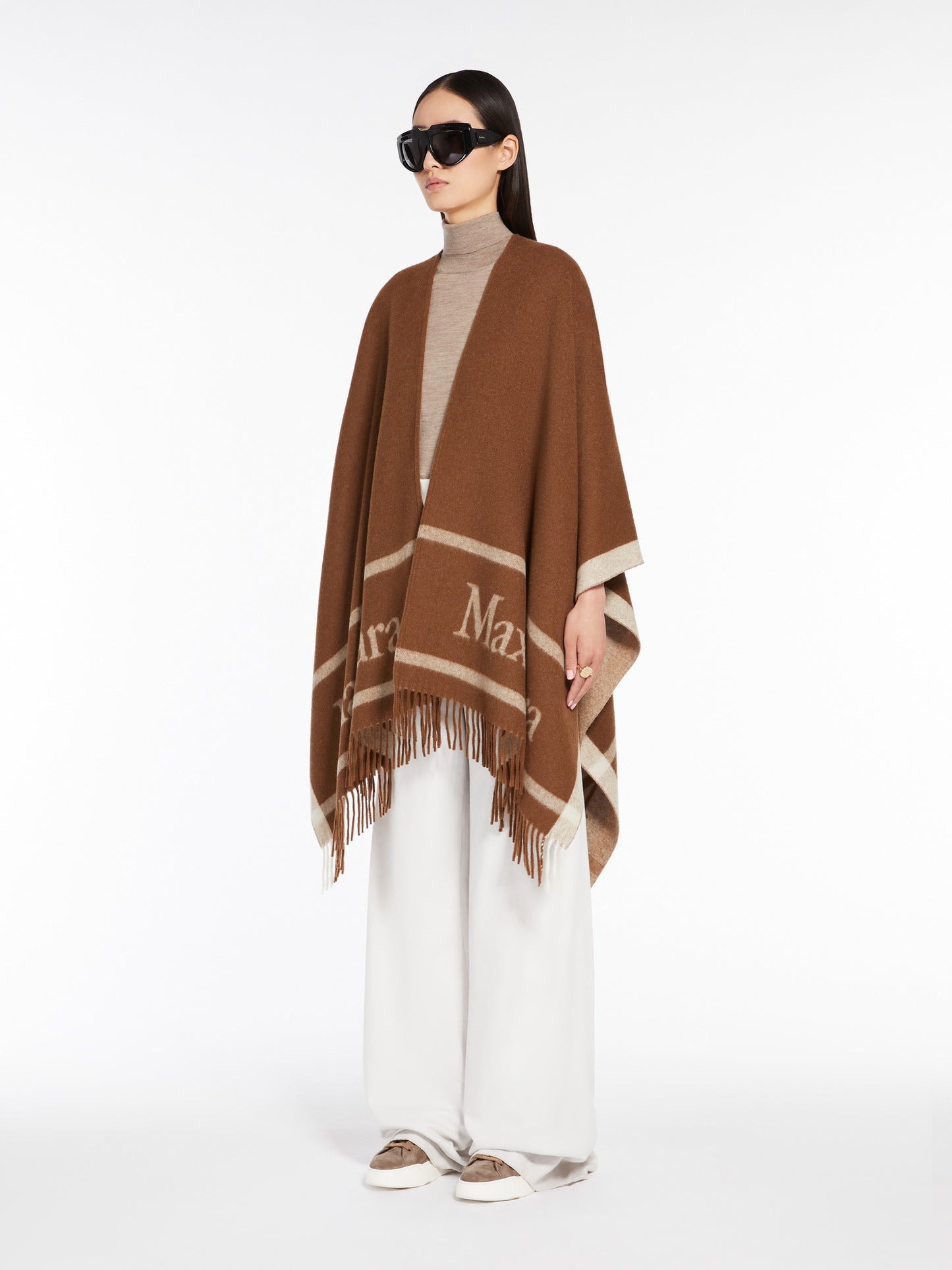 1109 MaxMara թիկնոց