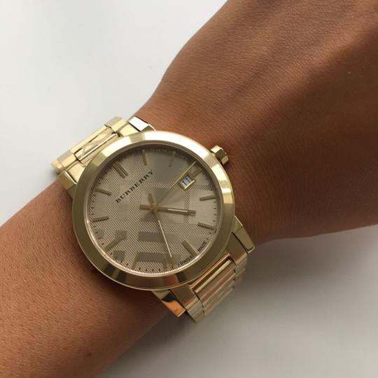 0312 Burberry ժամացույց