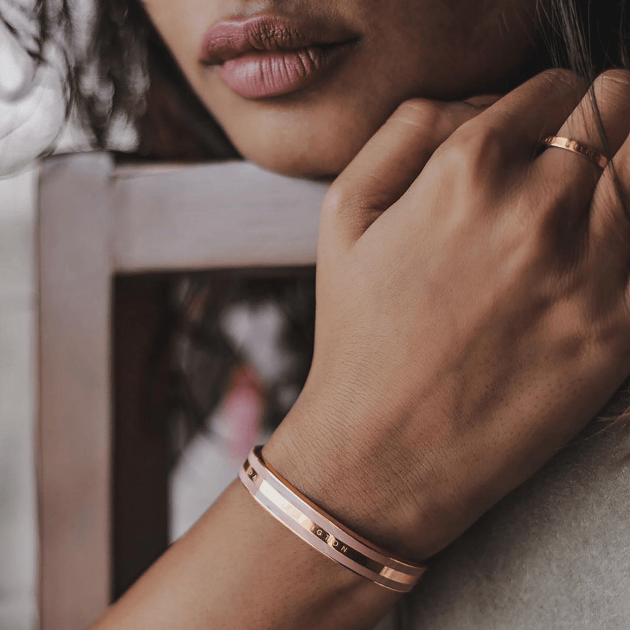 0005 Daniel Wellington թևնոց հաստ