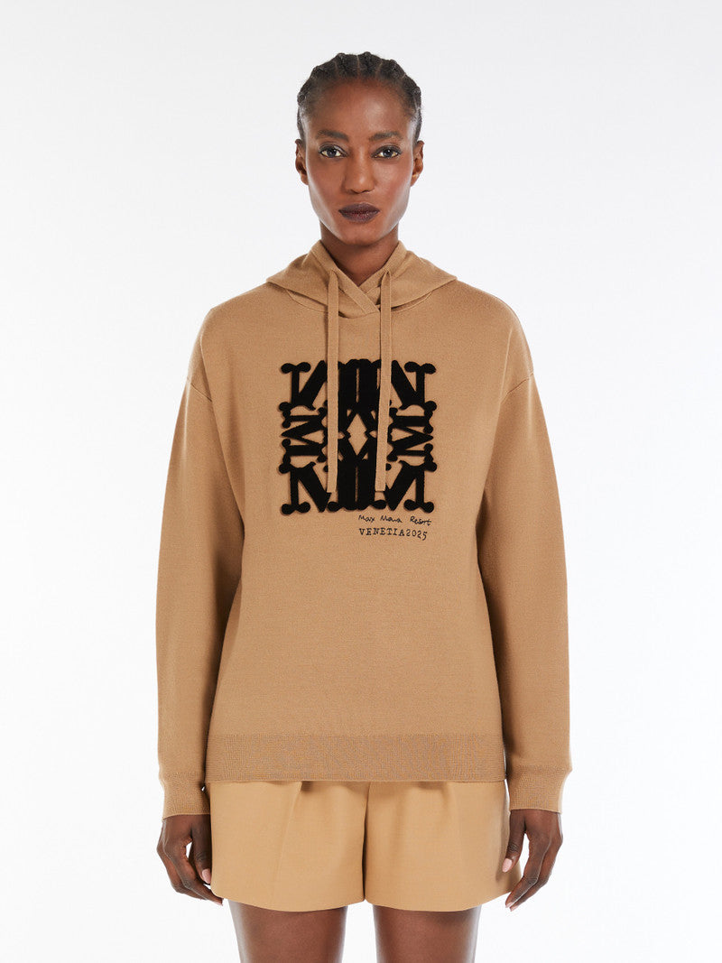1152 MaxMara սպորտային բլուզ