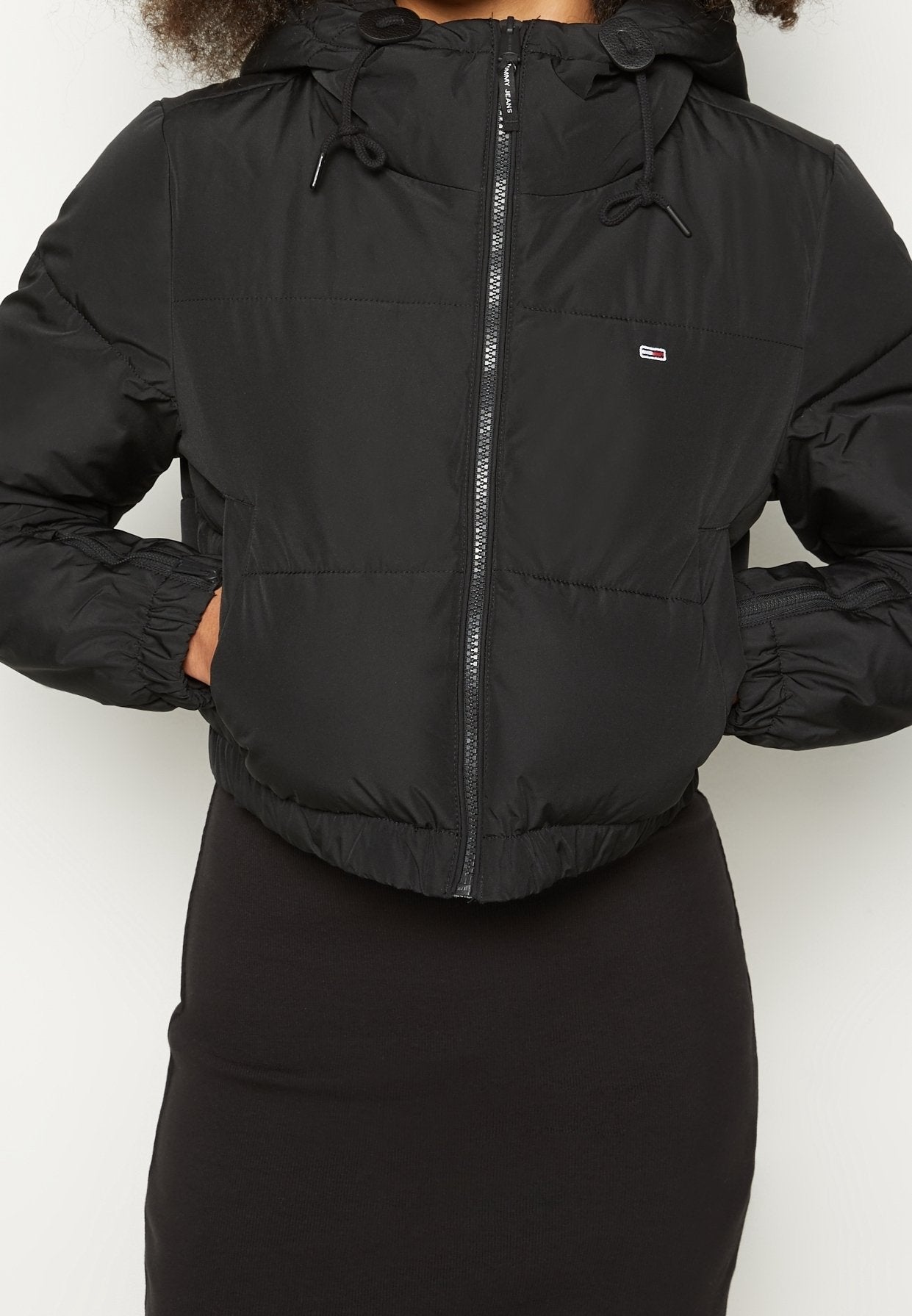 0444 Tommy Hilfiger ձմեռային բաճկոն