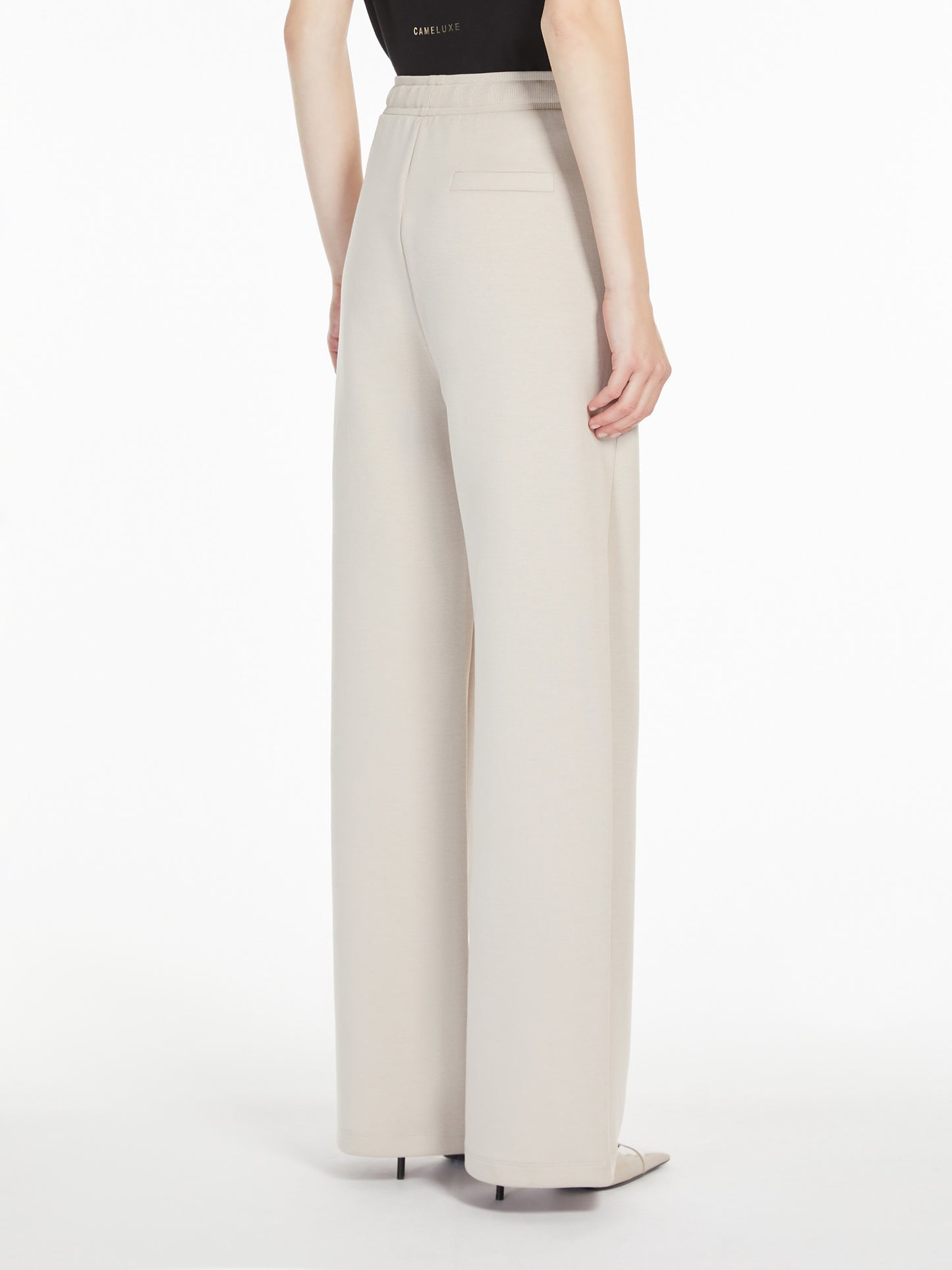 0564 MaxMara սպորտային հագուստ