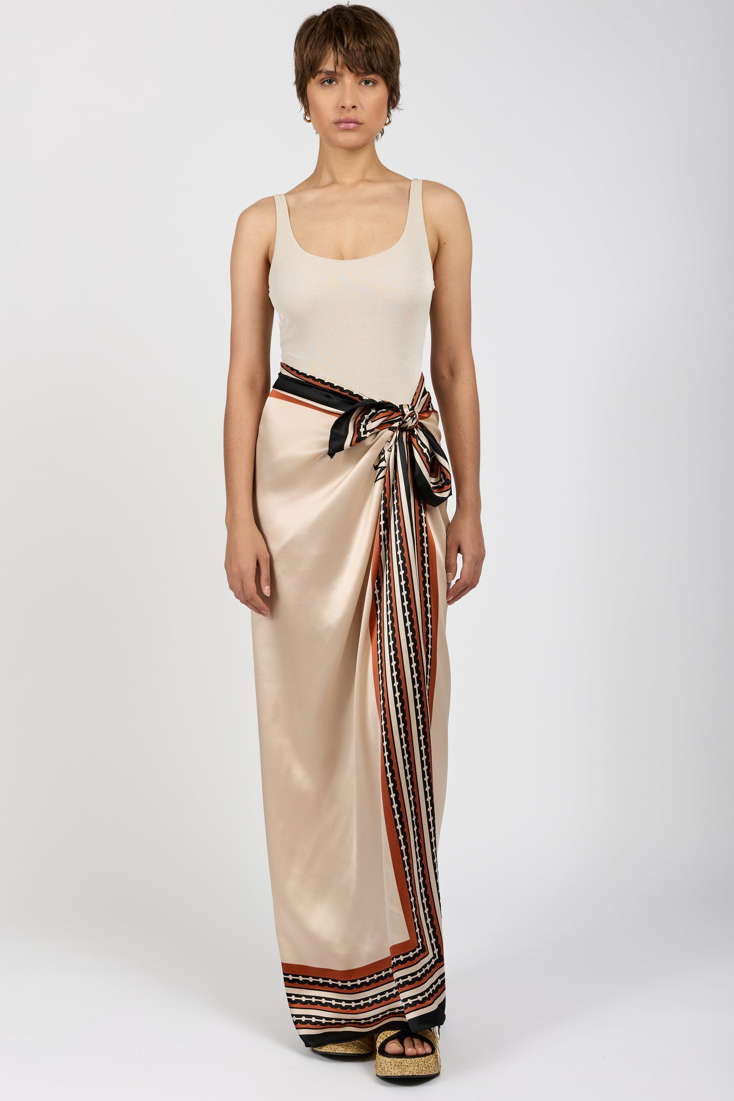 0912 MaxMara լողազգեստի թիկնոց