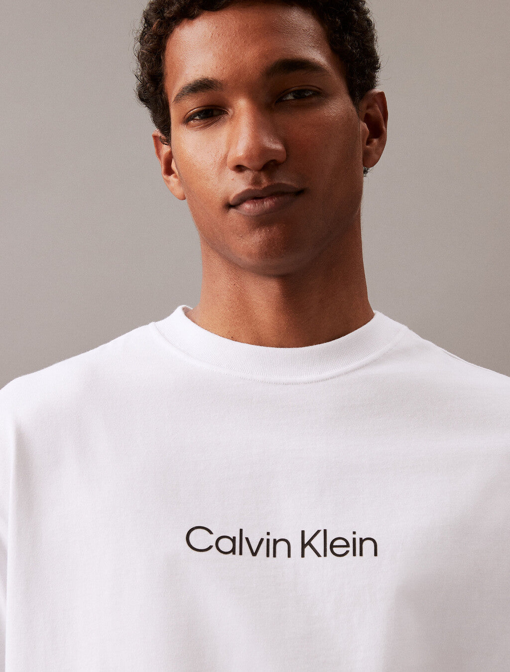 0130 Calvin Klein կարճաթև բլուզ