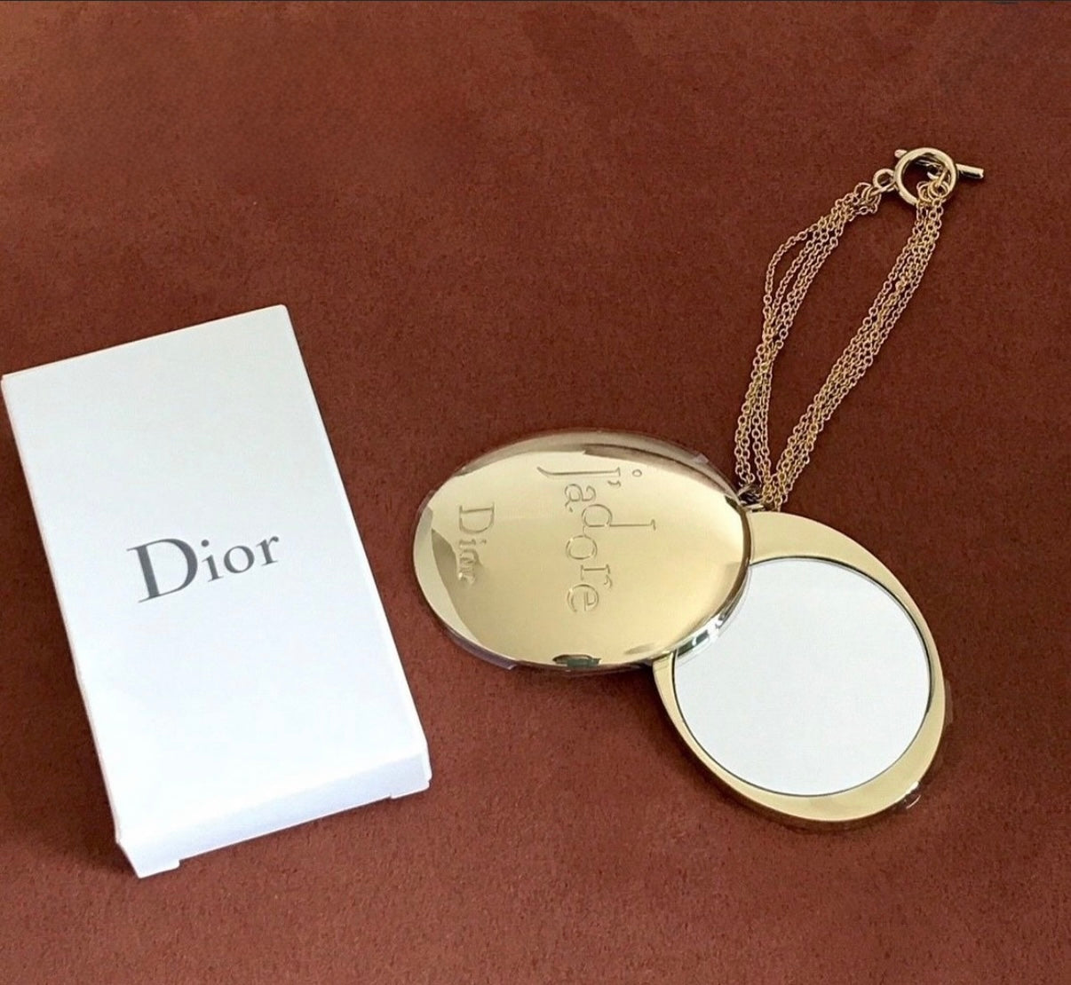 0572 Christian Dior հայլի կախազարդ