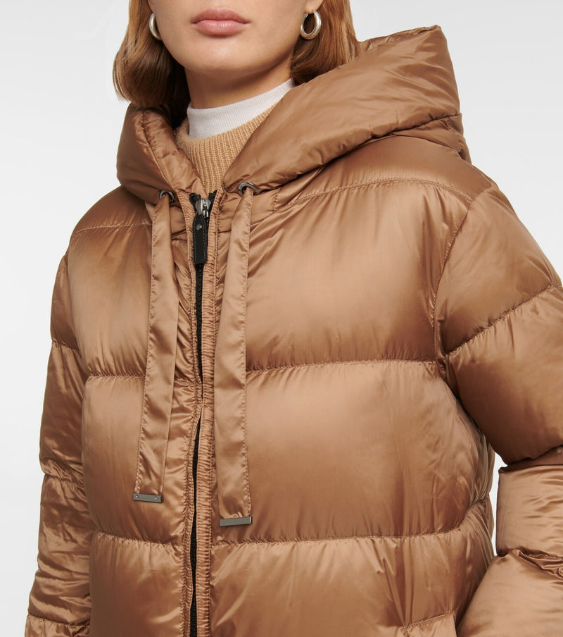 0600 MaxMara ձմեռային վերարկու