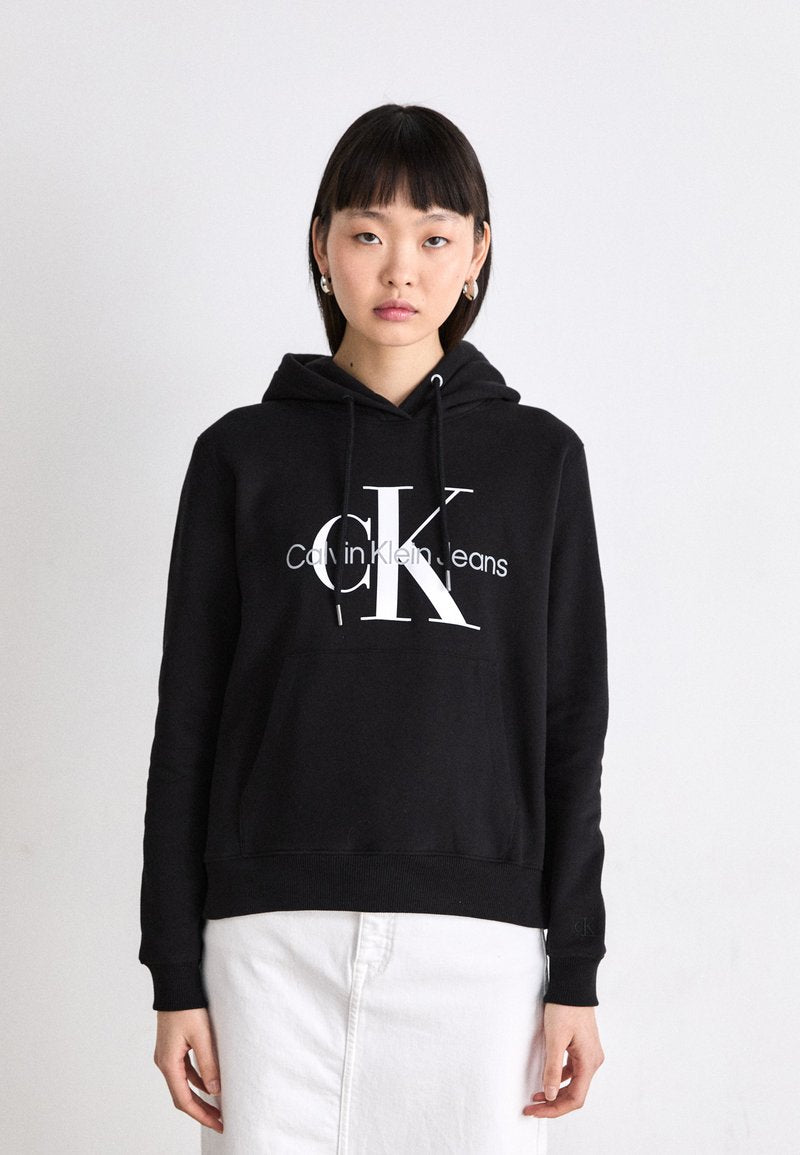 0753 Calvin Klein սպորտային երկարաթև բլուզ