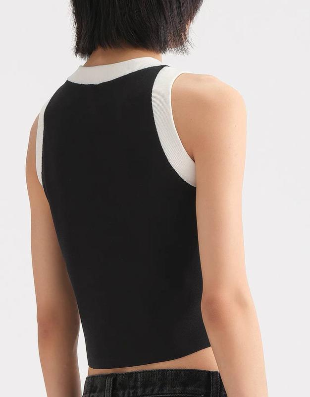 0137 Karl Lagerfeld անթև բլուզ