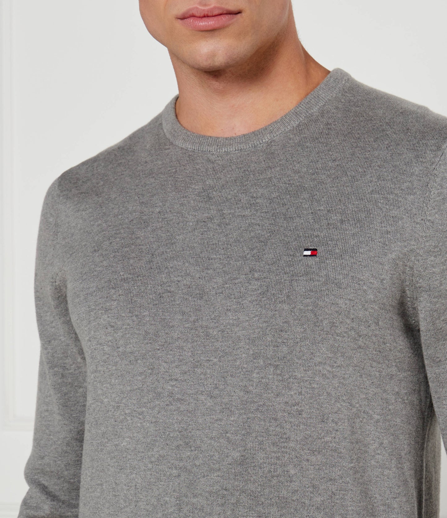 0369 Tommy Hilfiger երկարաթև բլուզ