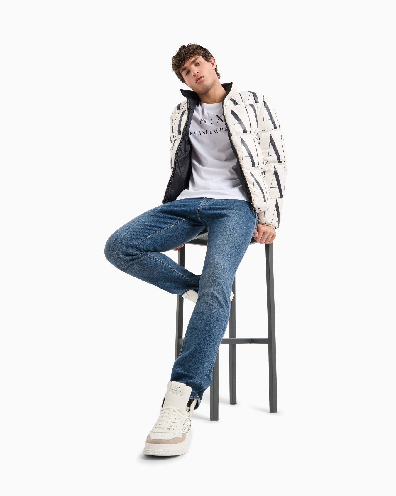 0142  Armani Exchange կարճաթև բլուզ