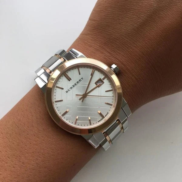 0312 Burberry ժամացույց