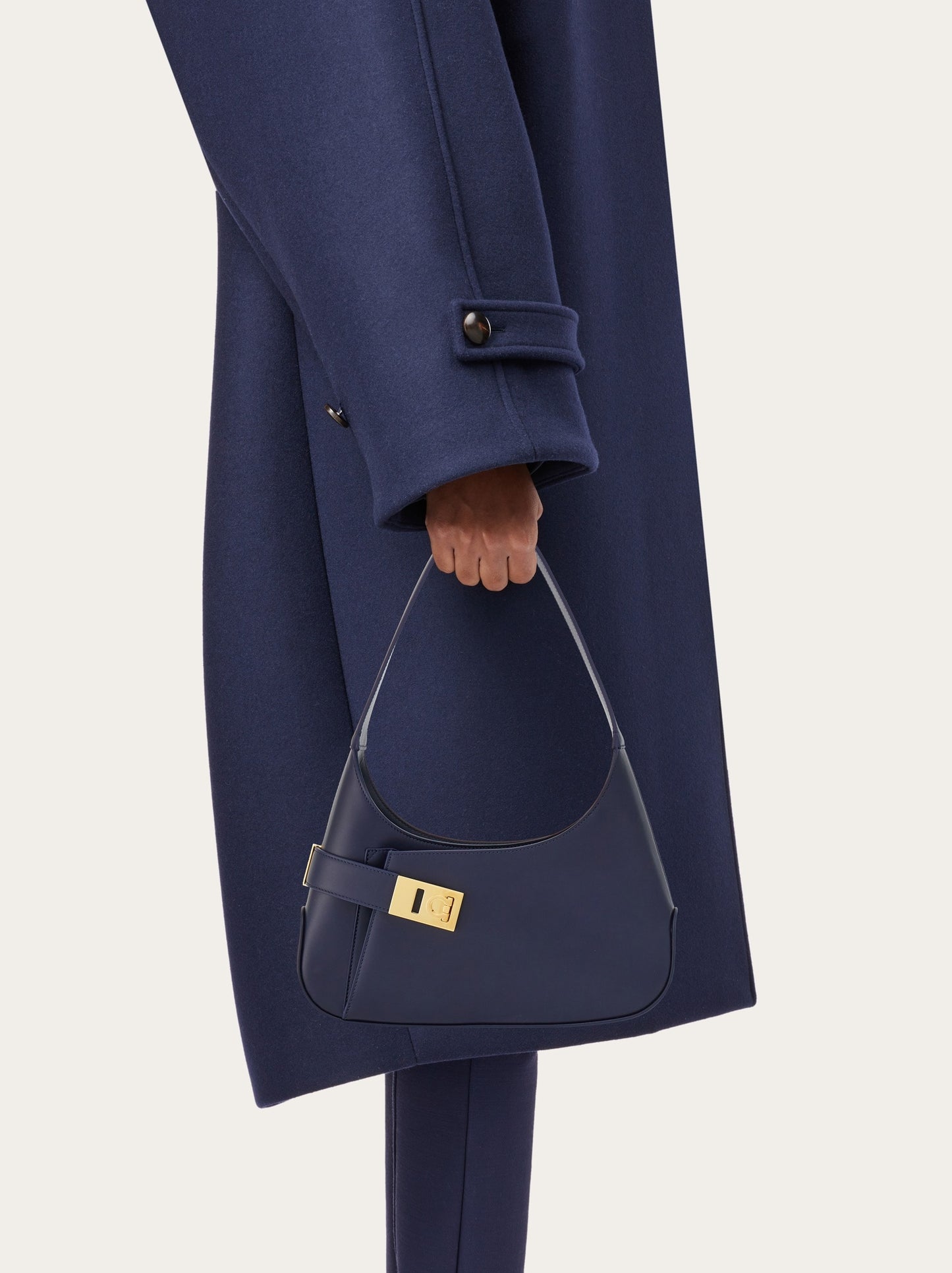 0540 Salvadore Ferragamo պայուսակ