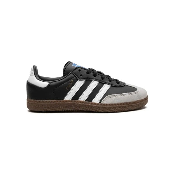 0082 Adidas սպորտային կոշիկ