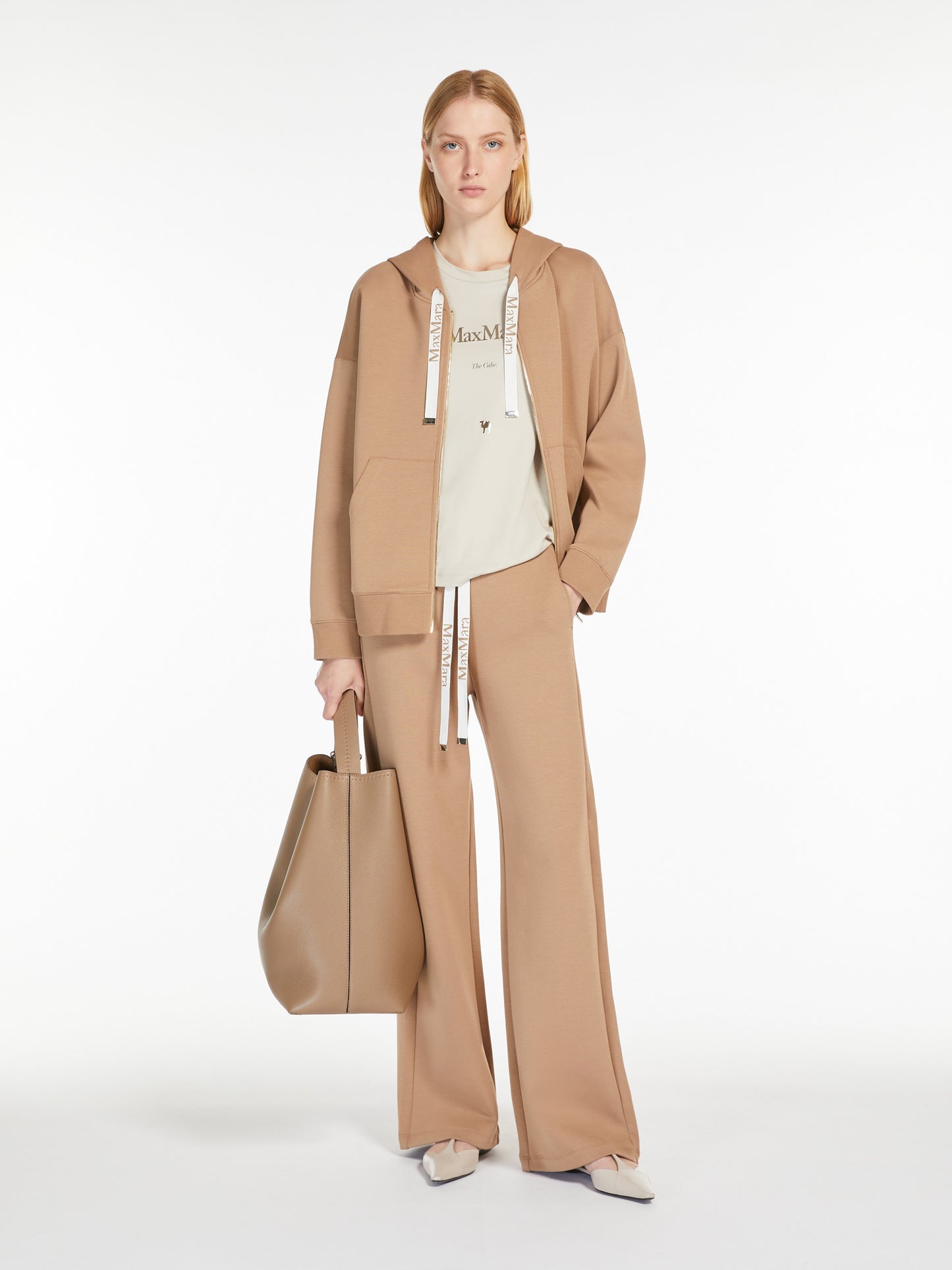 0564 MaxMara սպորտային հագուստ