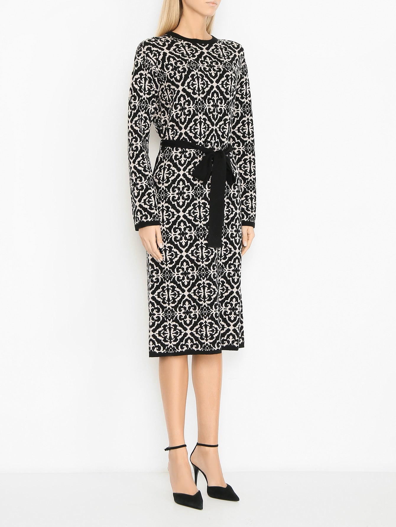 1250 MaxMara երկարաթև զգեստ