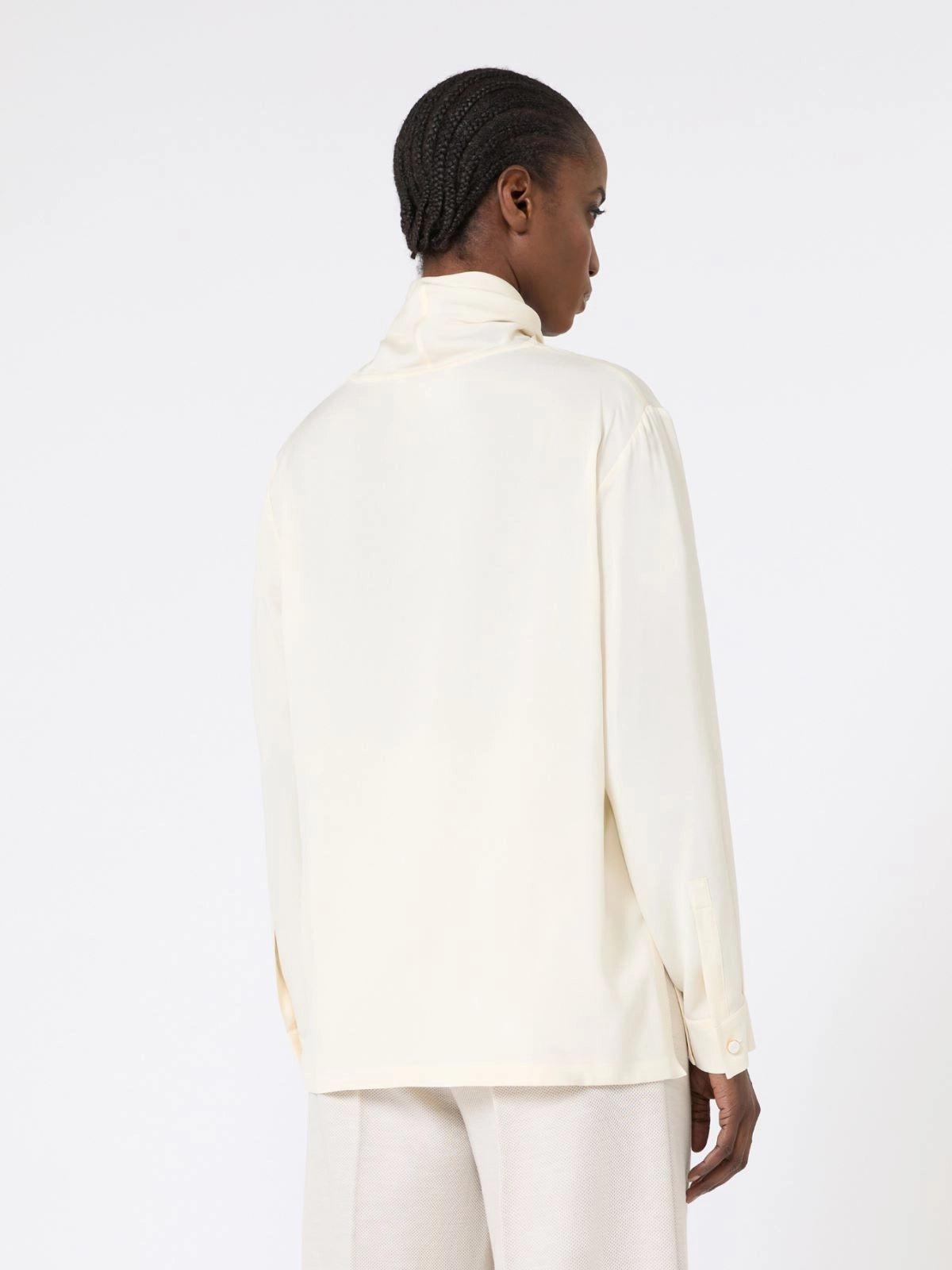 1523 MaxMara երկարաթև մետաքսե բլուզ