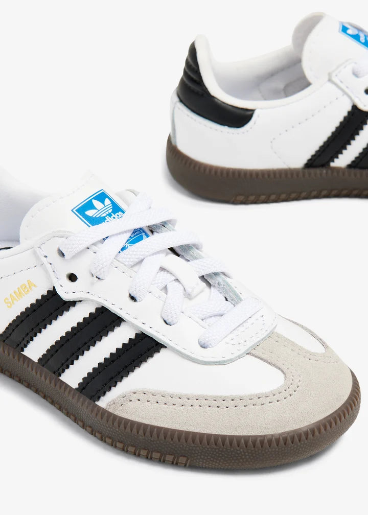 0082 Adidas սպորտային կոշիկ