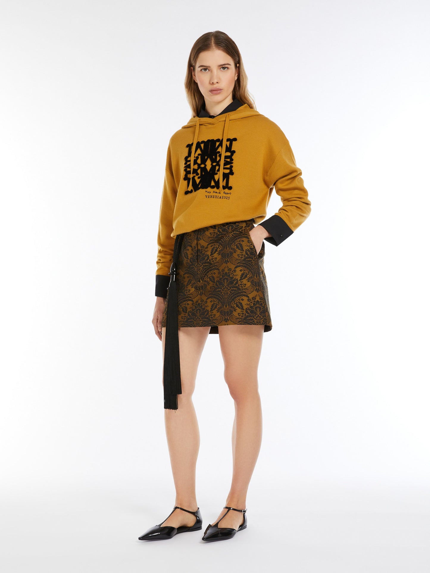1152 MaxMara սպորտային բլուզ