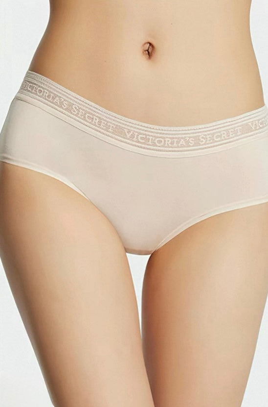 1479 Victoria Secret ներքնազգեստ