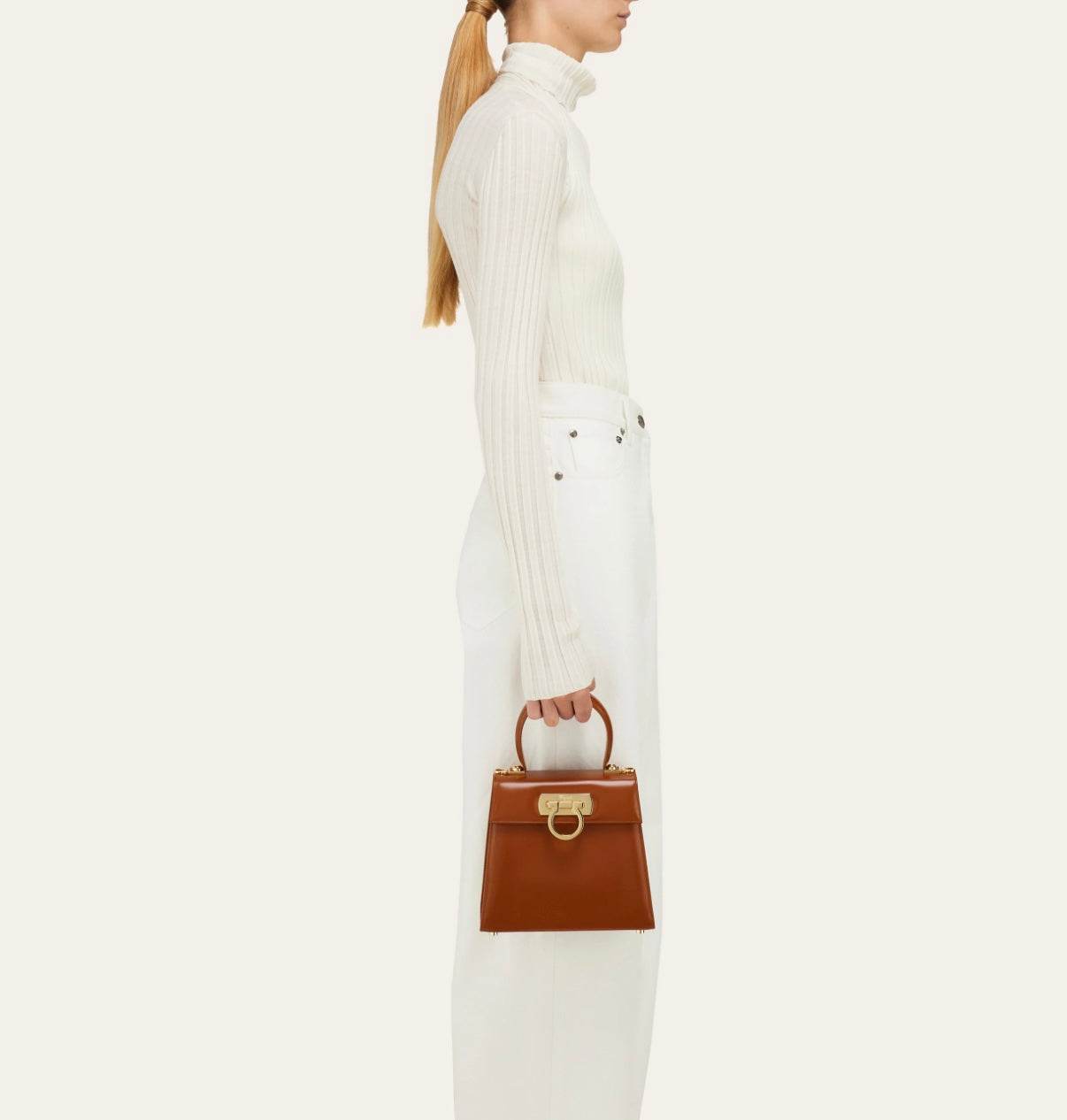 0682 Salvadore Ferragamo պայուսակ