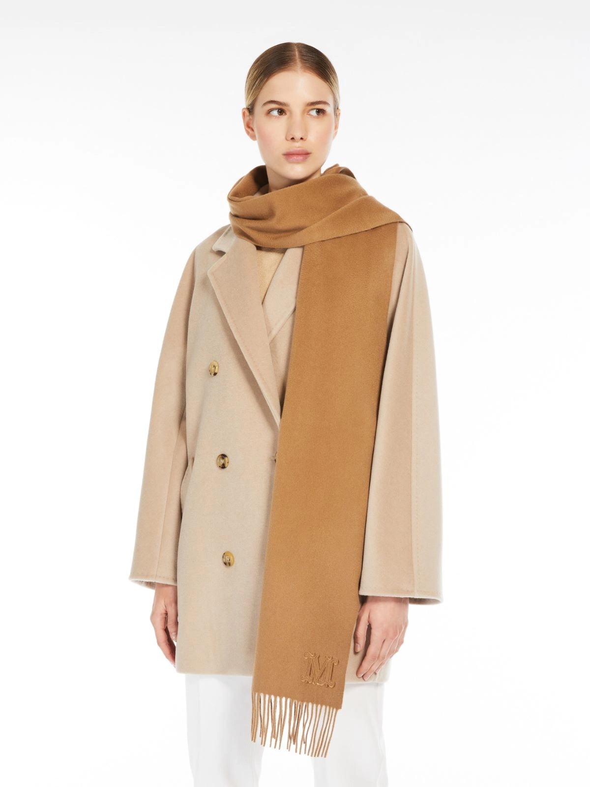 1309 MaxMara վզկապ