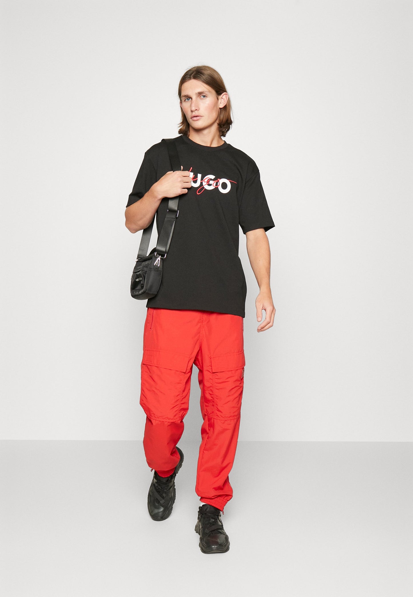0886 Hugo Boss կարճաթև բլուզ