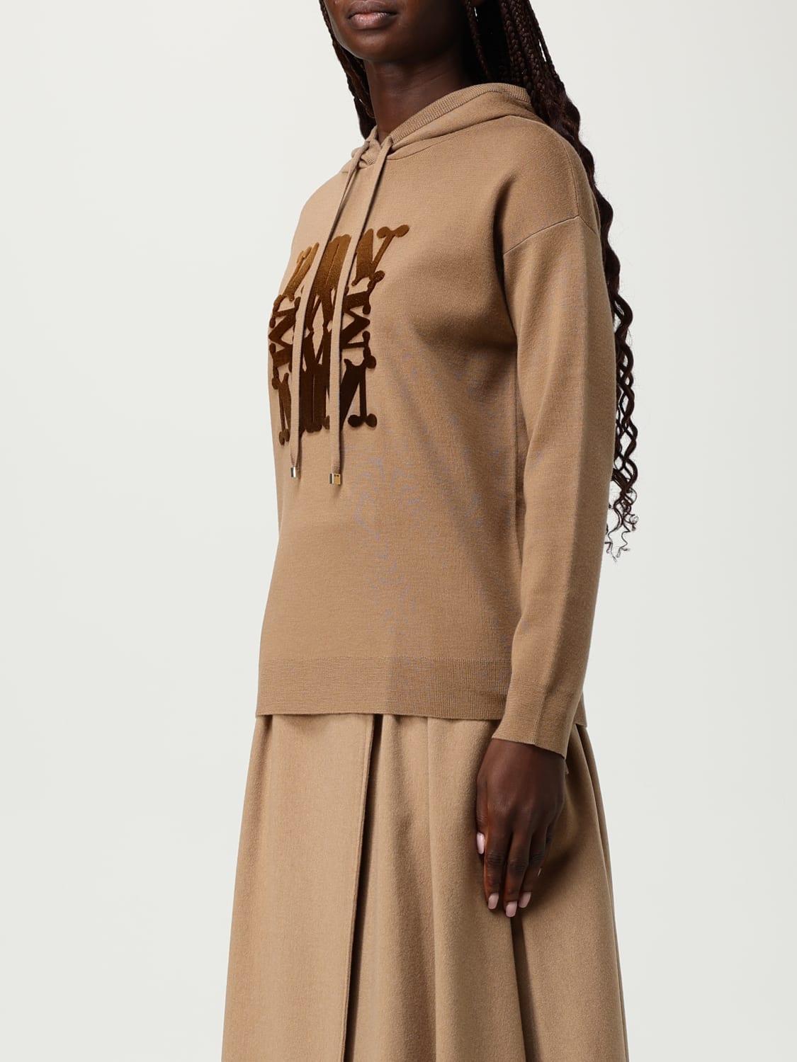 1151 MaxMara սպորտային բլուզ