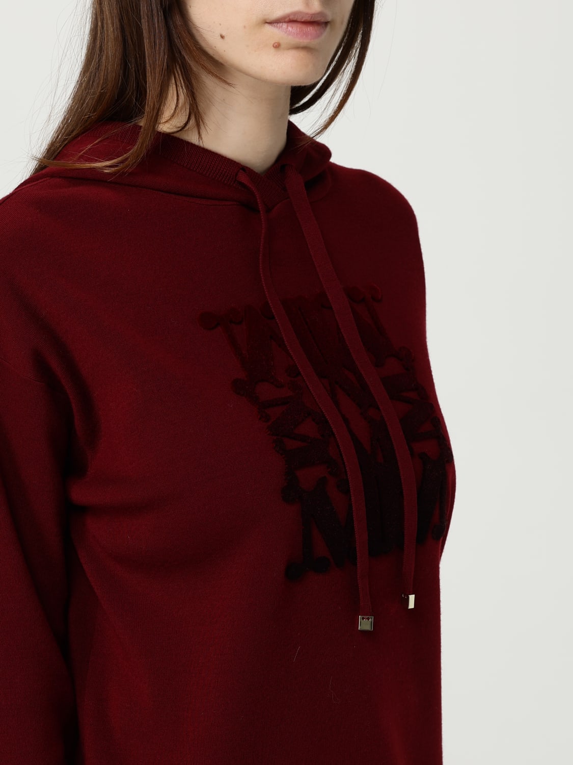 1151 MaxMara սպորտային բլուզ