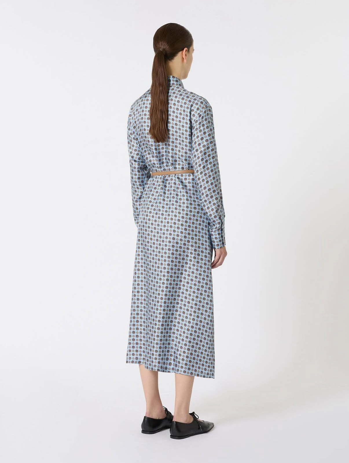 1202 MaxMara երկարաթև ատլասից զգեստ
