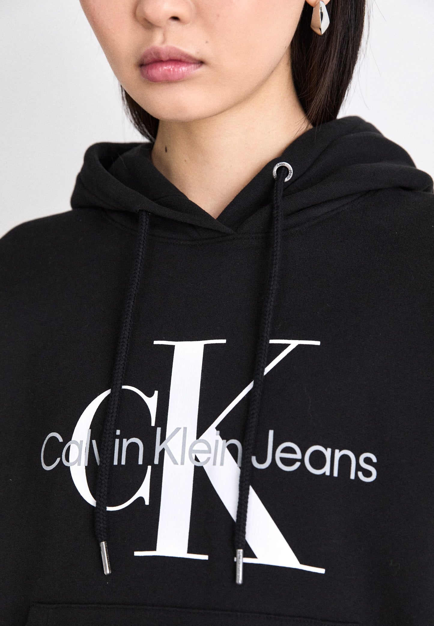 0753 Calvin Klein սպորտային երկարաթև բլուզ