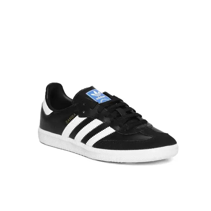 0082 Adidas սպորտային կոշիկ
