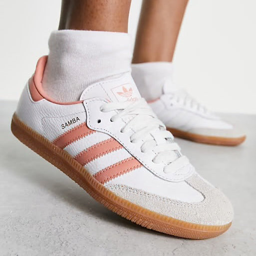 0082 Adidas սպորտային կոշիկ