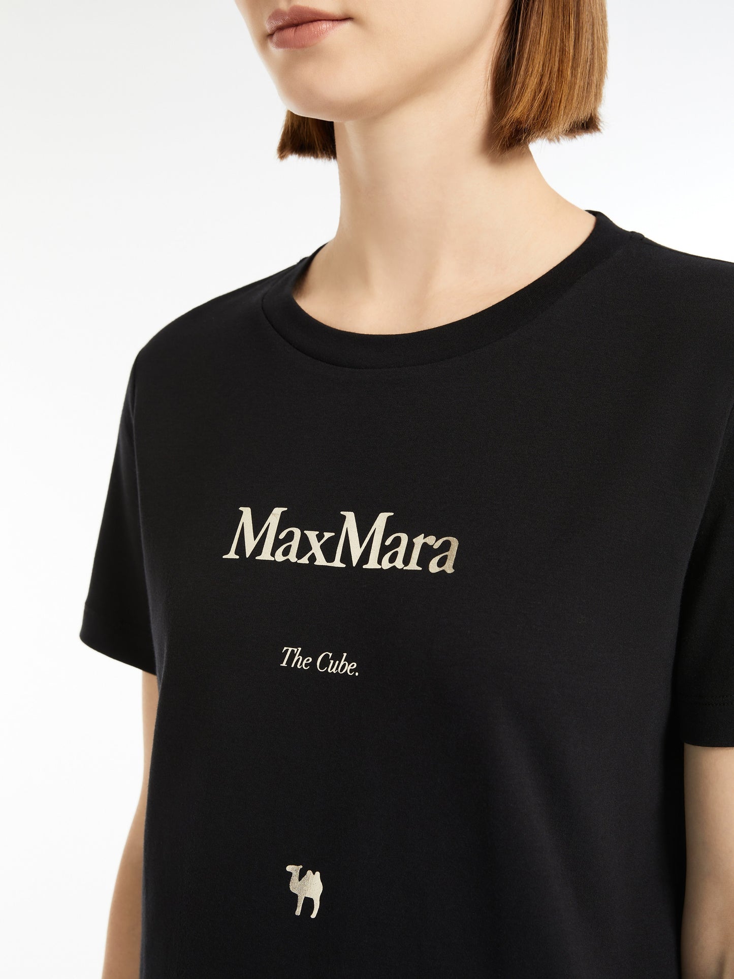 0136 MaxMara կարճաթև բլուզ